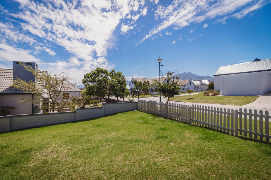 3 Bedroom Property for Sale in Blue Mountain Village Western Cape